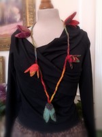 Felt tulip necklace, handmade necklace, organic, handmade, natural