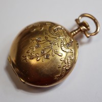 Szecessziós 18.kr.arany zsebóra gyémántokkal