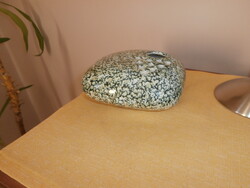 Ikebana pebble vase