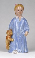 1O621 Régi pizsamás kislány medvével kerámia figura 17 cm