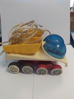 Régi műanyag játék autó/ holdjáró