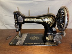 1905 antik Singer asztali varrógép öntöttvas szerkezettel