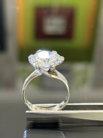 Csodás ezüst gyűrű, Nagy tüzes cirkónia kővel