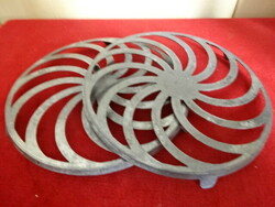 Aluminum foot mat, diameter 20.5 cm. Two pieces for sale together. Jokai.
