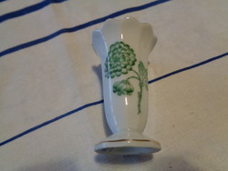 Herendi kis váza  4,5 cm , régi jelzéssel