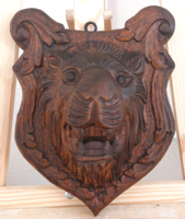(K) Fából faragott oroszlánfej falidísz  21x28 cm
