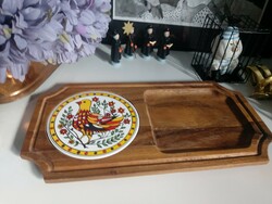 Solid wood serving tray with rooster ceramic decoration 41.5 cm