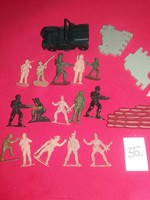 Retro stationery bazaar plastic toy soldier soldiers package in one pictures according to 35