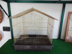 Régi fémpálcás és műanyag tálcás madárkalitka,,mérete,45 x 29 x 48 cm.