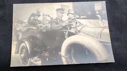 1915. KÉSŐBBI IV. KÁROLY UTOLSÓ MAGYAR KIRÁLY + ZITA KIRÁLYNÉ AUTOMOBILON KORABELI EREDETI FOTÓLAP