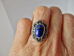 Beautiful old silver ring with lapis lazuli