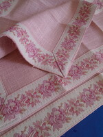 Pink tablecloth 2 pcs. With a napkin.