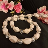 Howlite bracelet and string of beads. Beautiful.