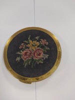 Powder holder with antique tapestry decoration