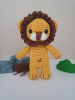 Crochet lion