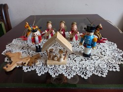 Fából készült karácsonyfadíszek
