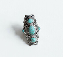 Keleti stílusú gyűrű türkiz színű kövekkel