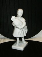 Little girl with a rooster - Herend white porcelain - 19 cm