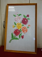 Embroidered wall picture, embroidered on burlap, flower bouquet pattern. Jokai.