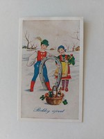 Régi mini képeslap újévi üdvözlőkártya népeviseletes gyerekek szerencsepatkó