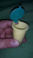 Retro papírboltos figurális játék műanyag illatos radír tartó szemetes kuka 6 cm a képek szerint