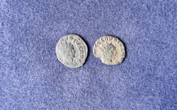 Claudius Gothicus (268-270) !!! Iuppiter és Genius !!! | 2 db római bronz érem
