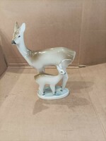 Zsolnay porcelain deer with kid (András Sinkó), height 18 cm.
