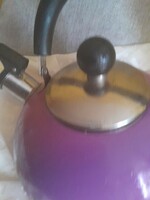 Tea maker purple retro