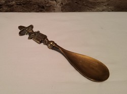 Brass shoe spoon