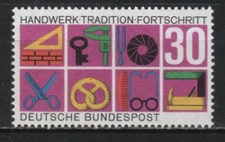 Postatiszta Bundes 1647  Mi 553    0,40 Euró