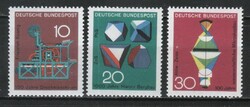 Postatiszta Bundes 1646  Mi 546-548    0,60 Euró