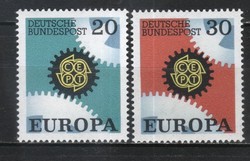 Postatiszta Bundes 1644  Mi 533-534    0,70 Euró