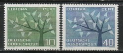 Postatiszta Bundes 1589  Mi 383-384      0,90 Euró