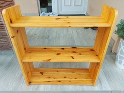 A wall-mounted pine bookshelf for sale, furniture in good condition, dimensions: 70 cm x 22 cm, height: 74 cm