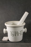 I világháborús  porcelán mozsár 840