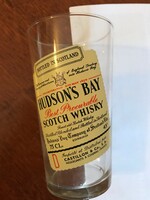 Scocth Whisky felíratos üvegpohár. Mérete: 12 cm magas és a fenti átmérője:7 cm