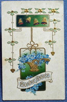 Antik szecessziós dombornyomott Újévi üdvözlő litho képeslap - arany harangok nefelejcs 1910ből