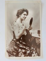 Régi képeslap fotó levelezőlap hölgy tükörrel