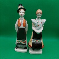 Káldor Aurél figurines Matyó lad and Matyó girl from Holloháza