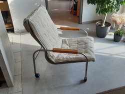 Csővázas retró design fotel
