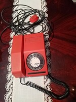 Régi piros bakelit telefon készülék eredeti  hosszú zsinórjával