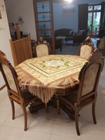 Antik kihúzható ebédlőasztal 6 faragott  kárpitozott székkel