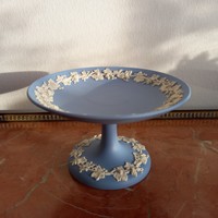 Rtika wedgwood jasperware pedestal table (flawless)