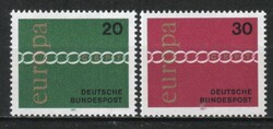 Postatiszta Bundes 1759    Mi 675-676      0,80 Euró