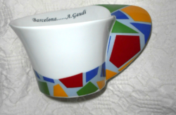 Porcelain op-art cup with special decoration and ear design