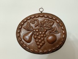 Antik konyhai cukrász eszköz patinás szőlő mintás ónozott vörösréz kuglóf sütő forma 282 8055