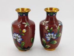Pair of Chinese enamel vases, 10 cm