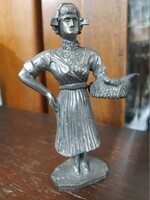 Part of Dutch daalderop zinn/tin basket lady small sculpture, sculpture collection.