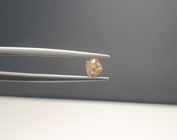0.40 carat diamond crystal. With certification.