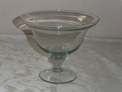 Modern zöld talpas üveg kehely, kínáló, asztalközép